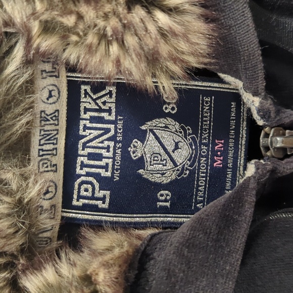 Soft And Cute Zip Up Hoodie - Picture 2 of 7